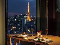 【Tower side seat（Window seat）】Skyscraper dinner course（Half-bottle of champagne included）