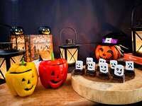 丸ごとパプリカ イカ墨リゾット詰め＋マシュマロブラウニー