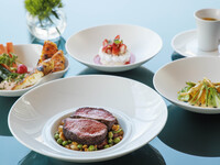 【MENU MAISON】 カナッペ・前菜・メイン・デザート 含む6品コース+選べる1ドリンク付き