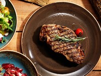 [Festive Price(Dinner)] The Steakhouse Course + Sparkling Wine 10,500 yen