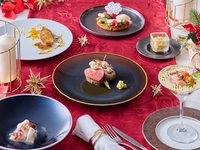 チャペルコンサート付き＜クリスマスケーキ付き＞【2025XmasDinner】ロゼスパークリングワインで乾杯！オマール海老の前菜やキャビア・フォアグラなど メインには松阪牛を堪能~シェフからの贈り物~　12月24日~25日