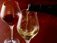 (Please order with Shanghai crab 8 course dinner) Sommlier selected pairing 