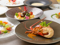 【Xmas2025】　～ノエルコース～　クリスマス限定　伊勢海老・選べるメイン全8品・テーブルチェック予約限定選べるワンドリンク付き