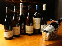 カウンター席【ランチ】"OMAKASE"コース(全17品/11皿)+ワインペアリング(全8杯）：薪焼きフレンチMétis六本木