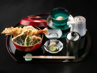 【平日限定ランチ　呉竹】大海老天丼御膳