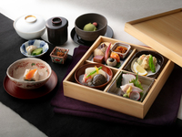 【平日限定ランチ　呉竹】松花堂弁当＋旬のデザート🌰＋コーヒー付☕