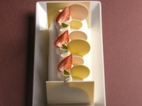 Second slot (15:00 – 18:00) Pick-up. Blanc de Noël (rectangular, Approx. 17 cm long)