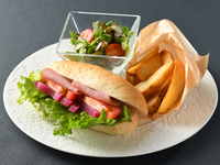 [Weekdays only] Jumbo Blanc Croissant Sandwich (Includes 1 Drink)