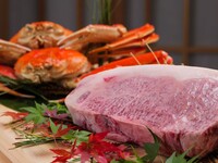 包廂保證！ 【和牛蟹無限量套餐】限時供應，可盡情享用豪華的和牛和蟹套餐。 “和牛蟹肉生拌熱狗 - 配上整塊蟹肉”、“帝王蟹涮鍋”、“特選和牛菲力烤帝王蟹”、“砂鍋和牛蟹肉熱狗”