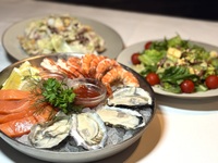 【ランチ個室確約】シーフードプラッターと2種類のサラダ　全6品