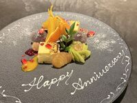 【記念日ディナーコース】乾杯酒＆メッセージ付デザートプレート 里山の旬を楽しむ月替わりコース全7品
