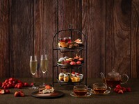 【プレミアムハイティー】シャンパーニュフリーフローとともに楽しむ厳選メニュー＆デザート