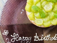 【Anniversaryコース＋2時間飲み放題＆カフェ付】果実の宝石タルトで祝うアニバーサリーコース　誕生日や記念日に。