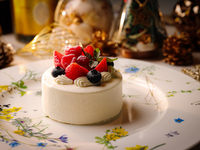 2025【Pre Xmas ディナーコース】＋グラススパークリング＆ホールケーキ付（12/12~18日限定販売）