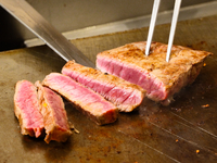 web割【120分制 大人】牛ステーキ食べ放題付きディナービュッフェ＋100種類のアルコール飲み放題