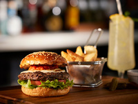 scarpetta burger&drink set (bar counter  and terrace only) 