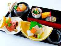 【11月ランチ】ハーフブッフェ付★＼もみじプレート(和)／