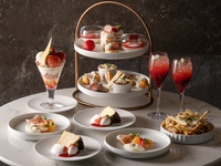 【Weekends】Strawberry & White Chocolate Afternoon Tea by TOKYO NODE DINING(12/10~3/1)