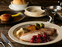 【コース】メインはターキー300gとローストヴェジタブルが付くフルコース