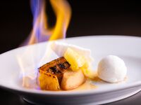 【セントラムセット+デザートプラッター+1ドリンク付き】前菜＋スープ+選べるメイン+デザート全5品コース