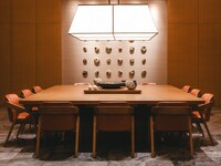 [Weekends & Public Holidays] / Counter Seat] Autumn Bloom Afternoon Tea with Lindt Chocolate