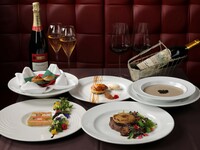 【DINNER】<12月20日～23日 21:30のお席> シャンパン付き クリスマスディナーコース USDAプライムフィレミニョンステーキなど全6品