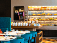 [Weekend Late Lunch | Toast drink included | 10% OFF] 30 kinds of fresh vegetables, chef’s original deli dishes, freshly baked popovers, and a choice of main courses