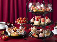 ≪平日限定≫【乾杯ロゼスパークリングワインまたは選べるノンアルコールカクテル付き】ストロベリーアフタヌーンティー