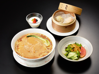 【60食限定】ふかひれ湯麺セット
