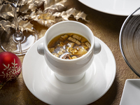 【Christmas Dinner2025】12/20～12/25限定クリスマス ディナーコース レオナルド付き（愛知県渥美半島産紅ほっぺのシャンパンカクテル）（12/24,12/25）