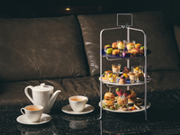 <From November 1st> Afternoon Tea + [2 hours] Free Café & Tea Leaves Exchange Available + Glass of Champagne