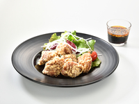 鶏の唐揚げ　ユーリンソース添え