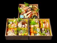 ［店頭受け取り］■和 三段重　¥100,000（税込） ［CMCご優待］