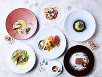 【2025 年圣诞特惠】包含一杯香槟祝酒（仅限 12 月 20 日和 21 日）