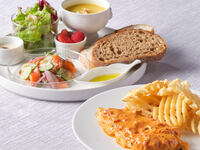 〈個室確約ランチ〉3hカフェフリー付き＊メインが選べるカジュアルランチプレート(平日限定)