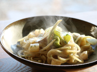 蕪と焼葱のふぐ白子パスタ