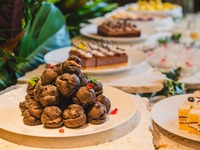 ー 13:00また13:30予約 ー ★クリスマスランチブッフェ★ 　欧風ダイニング＆四川中華ブッフェ  