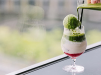 【TEA TIME】アフタヌーンティーセット　シーズナルドリンク付き＜平日＞