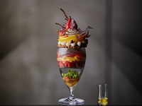 パルフェビジュー® マンゴー苺【 ¥8,600円(税別)・ドリンク付き 】