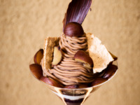 丹波くりのモンブランパフェとTWG teaのセット