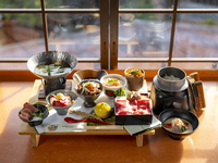 Kyoto Bowl Five-Type Tasting Set ~ Wagyu Beef Shoulder Loin and Winter Vegetable Shabu-Shabu ~ (Winter ver. / From December 1, 2025)