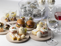 【通常席（Viewチャージ含む）】12月20日-25日グラスシャンパン付！‟White Pearl” Christmas AfterMOON Tea