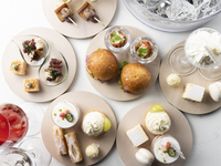 [Posti standard (incluso il costo della vista)] Dal 20 al 25 dicembre "White Pearl" Christmas AfterMOON Tea