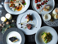 【Xmas Dinner2025】～前菜のオマール海老やメインの京鴨ロースなどシェフお任せのお料理全7皿！フリーフロードリンク付きスペシャルコース！～