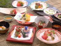 【彩　あや】季節のお会席（お吸物入り）　