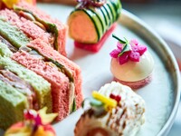 [The Lobby Lounge] Festive Moments at The Ritz-Carlton, Tokyo Afternoon Tea with a glass of The Ritz-Carlton Champagne