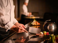 【12/1～】◇感動の味、至福の時間◇活オマール海老と特撰黒毛和牛の食べ比べコース＜ランチ利用可＞