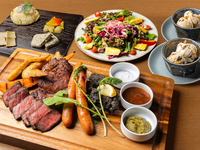 <Dal 1° dicembre> [Per un pasto soddisfacente e appagante...] "Piatto di carne d'orzo" 3 portate grandi (11 varietà) + 2 ore di bevande a volontà per 6.800 yen