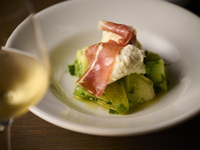 [Dinner] Shared course with a choice of appetizer and main course!