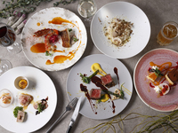 フリーフローと楽しむプレミアムコース＋3時間飲み放題（2～8名）